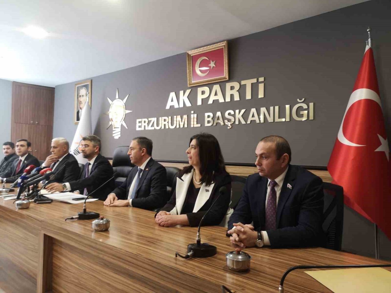 Azeri milletvekilleri Erzurum’da