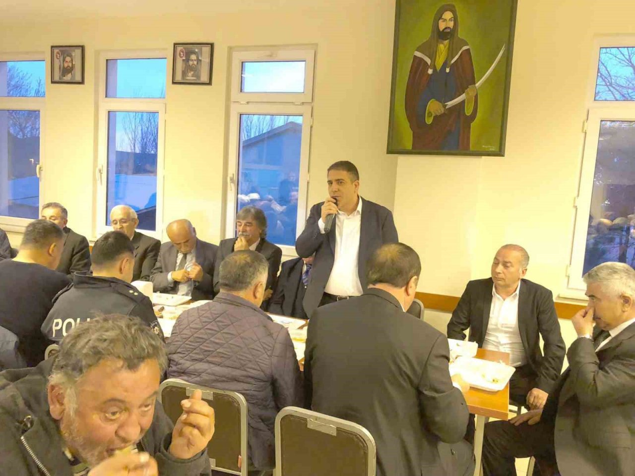 Cemevinde iftar sofrası kuruldu
