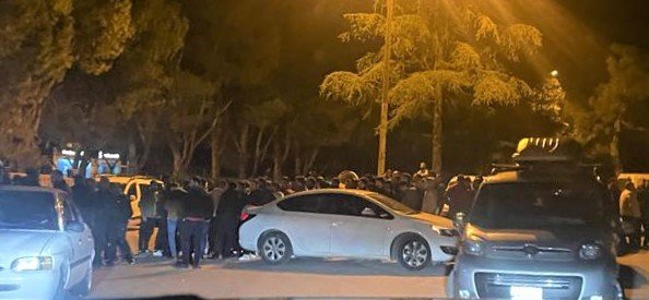 Cam fabrikası işçileri düşük zamma tepki göstererek iş bıraktı