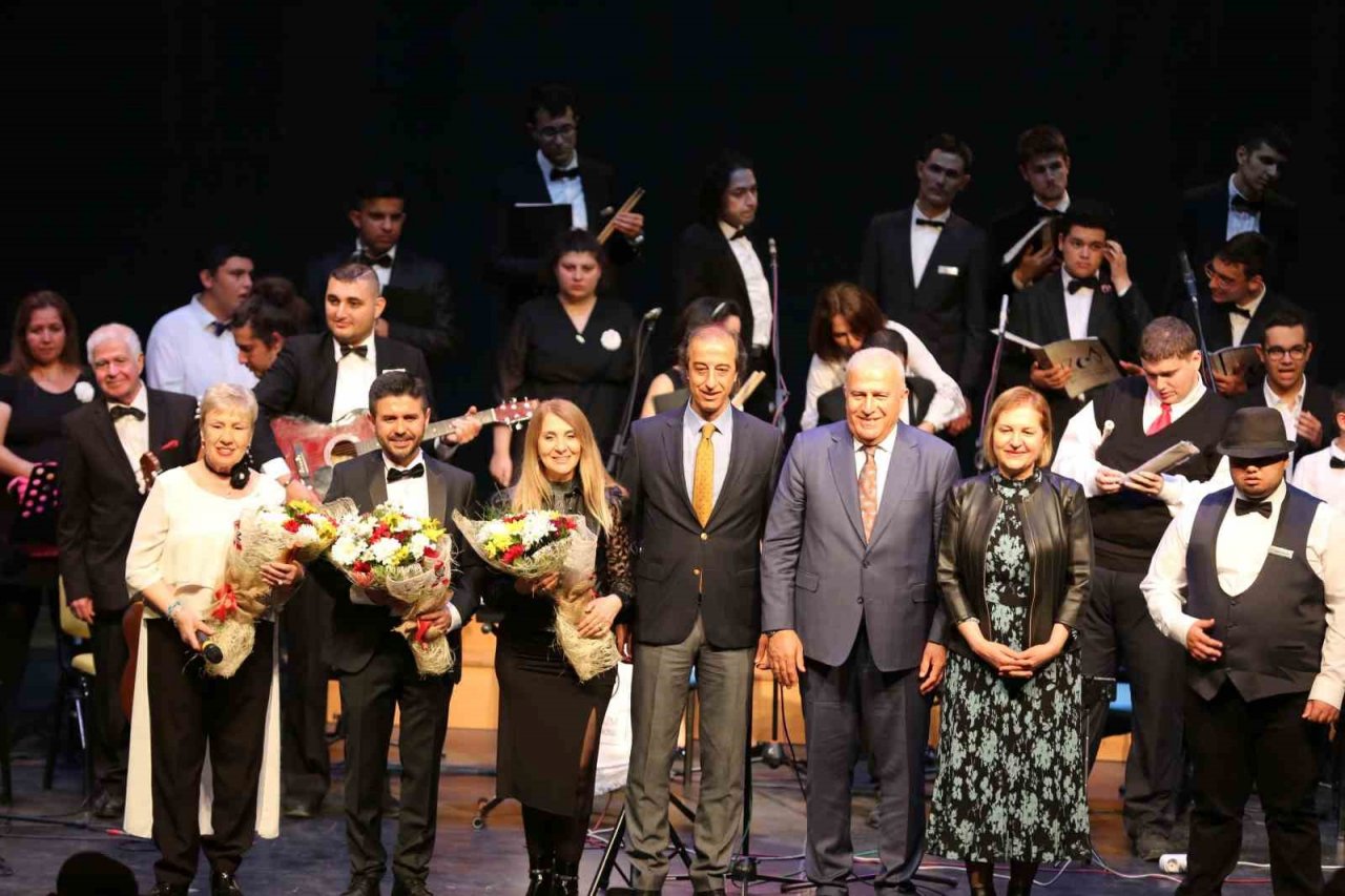 Efeler’de otizmli bireyler hünerlerini sergiledi