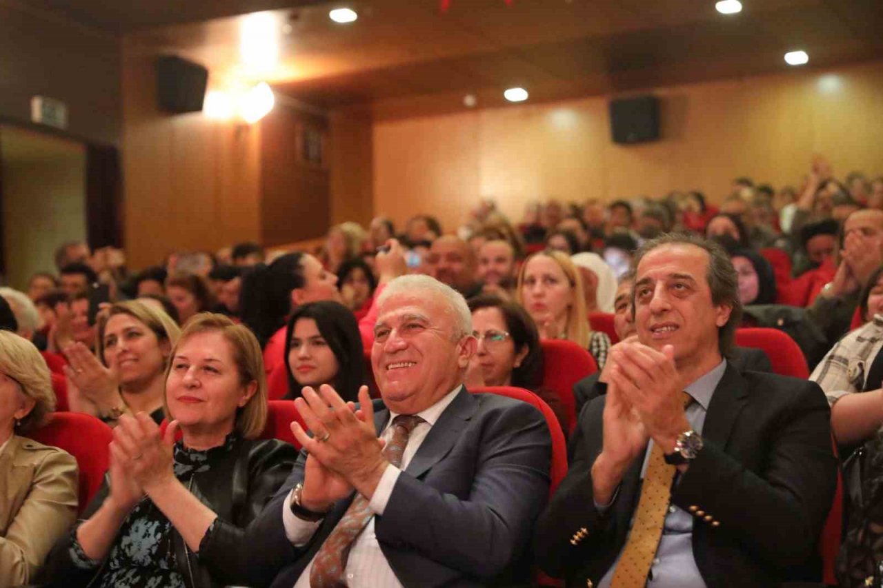 Efeler’de otizmli bireyler hünerlerini sergiledi