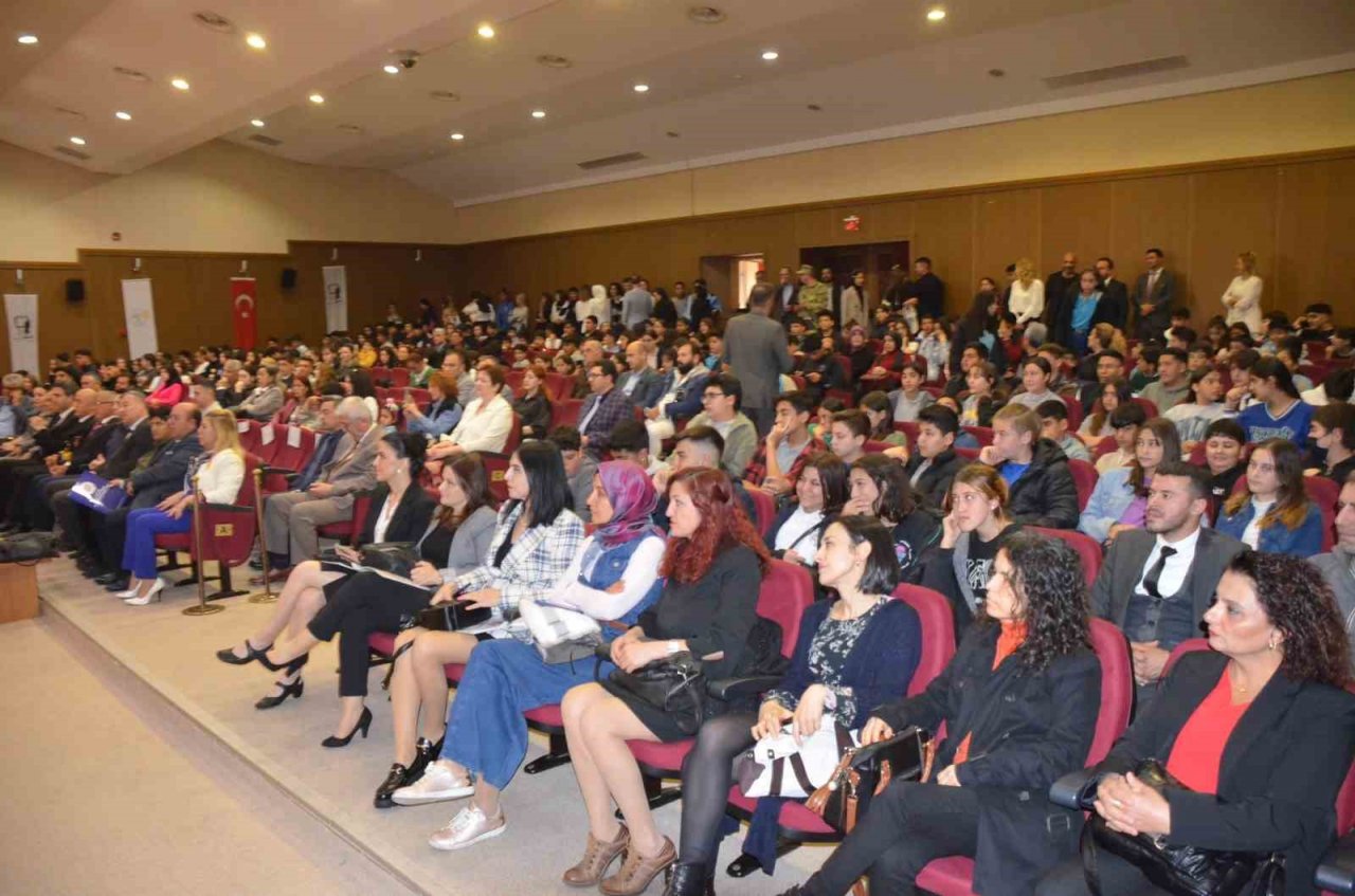 Didim’de Turizm haftası liseli öğrencilerin etkinliğiyle kutlandı