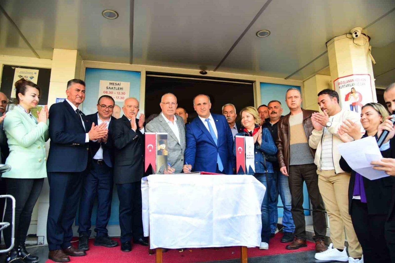 İncirliova Belediyesi çalışanlarında çift bayram sevinci