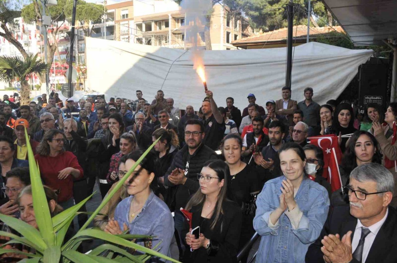 İncirliova Belediyesi çalışanlarında çift bayram sevinci