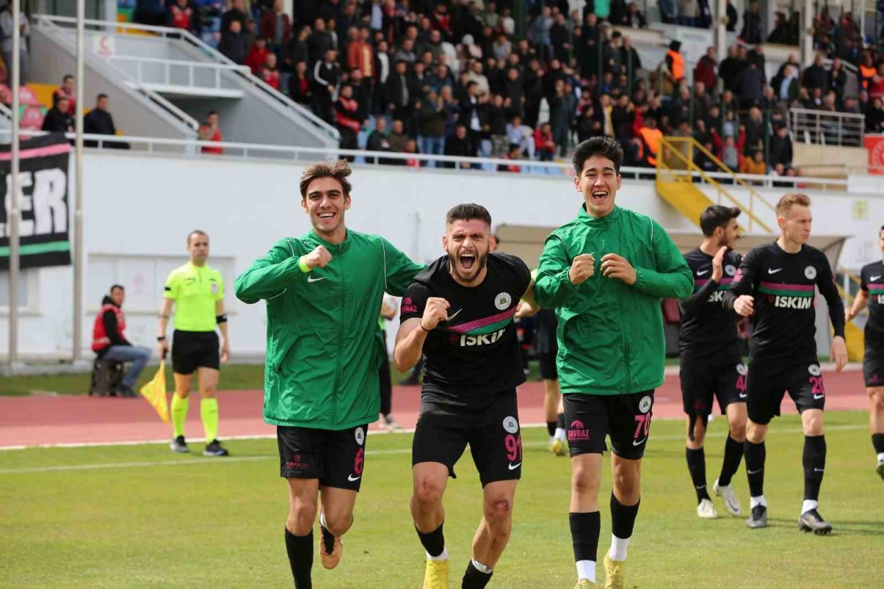 Isparta 32 Spor: 2 Somaspor: 1