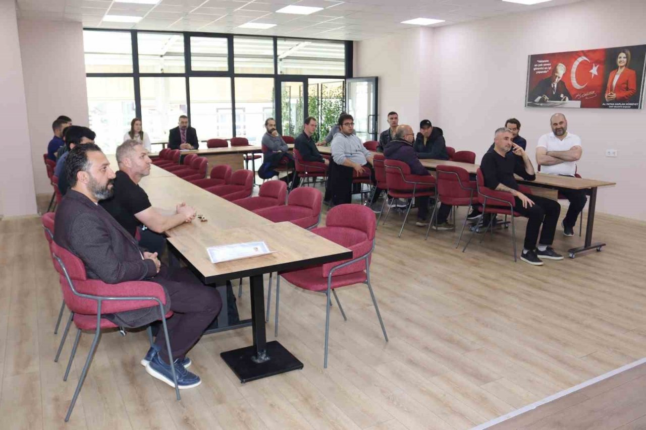 İzmit Belediyesi, işveren ile iş arayanları bir araya getirdi