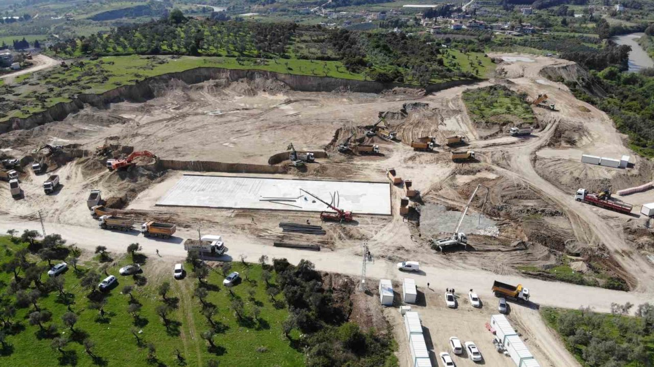 TOKİ konutlarının sırrı: Radye temel ve tünel kalıp