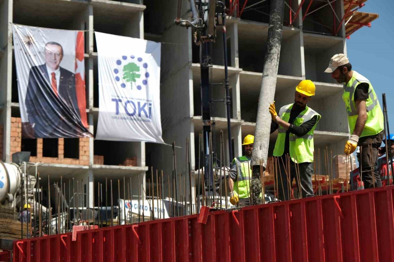 TOKİ konutlarının sırrı: Radye temel ve tünel kalıp