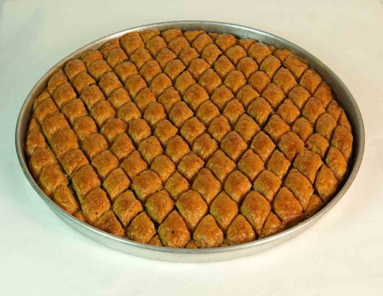 Bayram tatlıları bu bayram da Özhan’dan