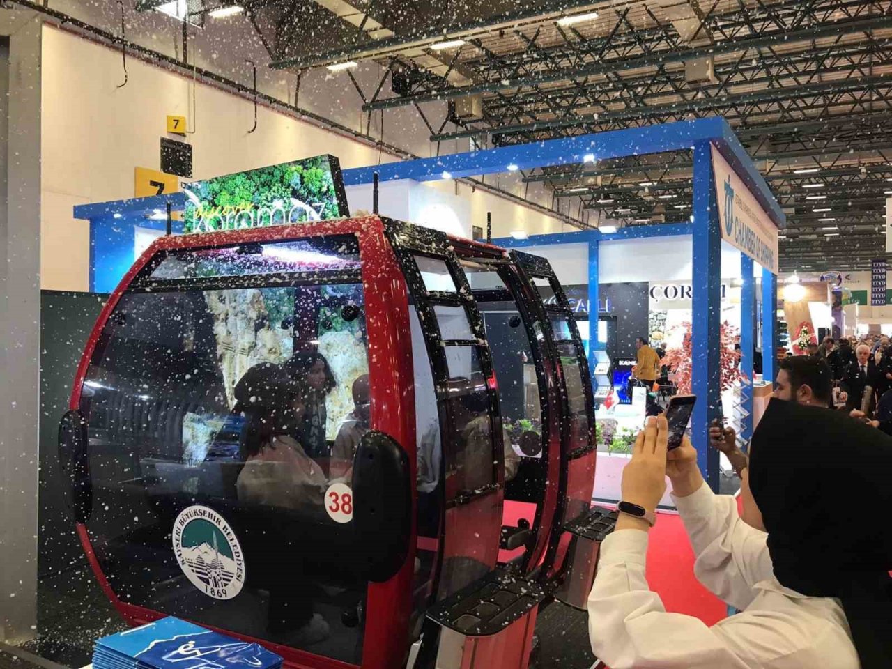 Kayseri Büyükşehir’e EMITT 2023’te Kış Turizmi Alanında En İyi Stant Dekoru Ödülü