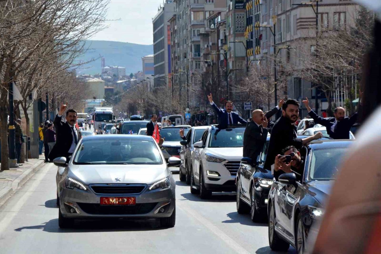 MHP Sivas Milletvekili adayı İpek: “ Halkımızın, esnafımızın, çiftçimizin, sanayicimizin yanındayız”