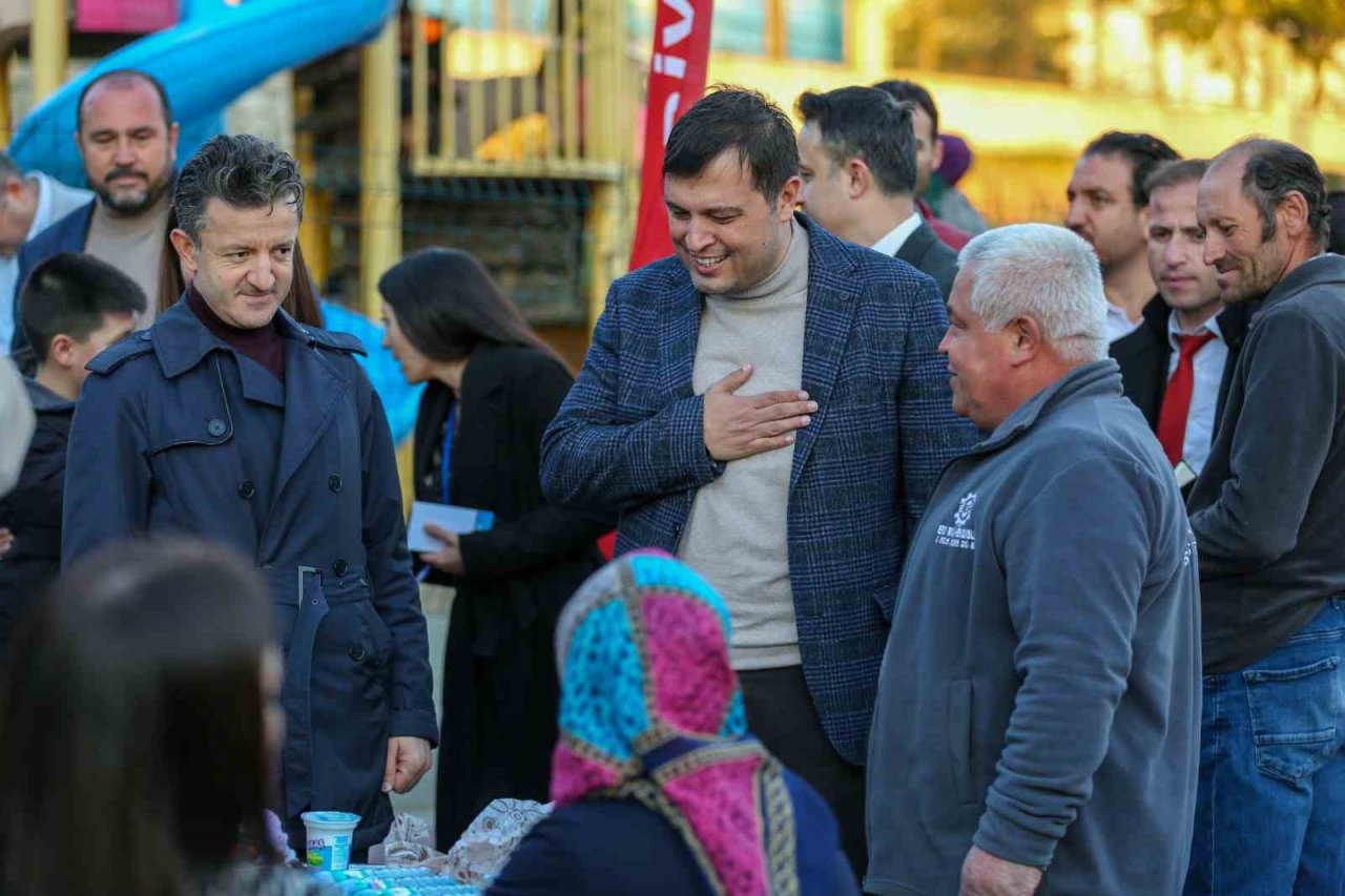 Uşak Belediyesi Ramazan coşkusunu mahallelere taşıyor