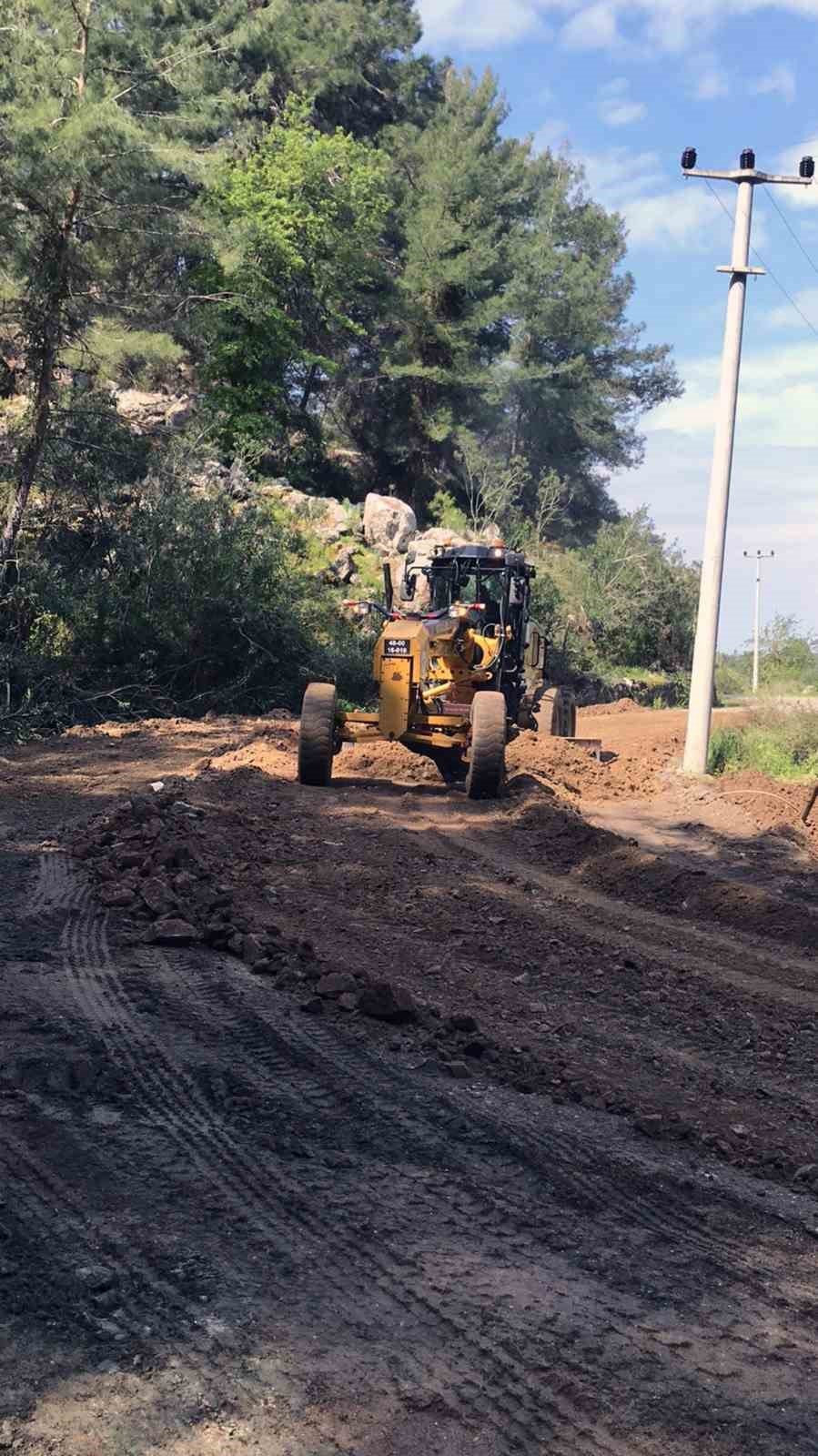 Ortaca’da Belediye ekiplerinin hummalı çalışması sürüyor