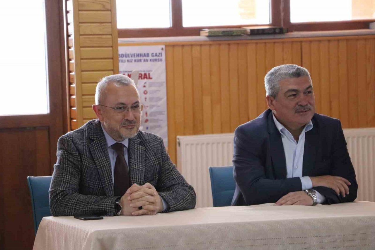 Pamuklu: Kur’an müminler için hidayet kaynağıdır