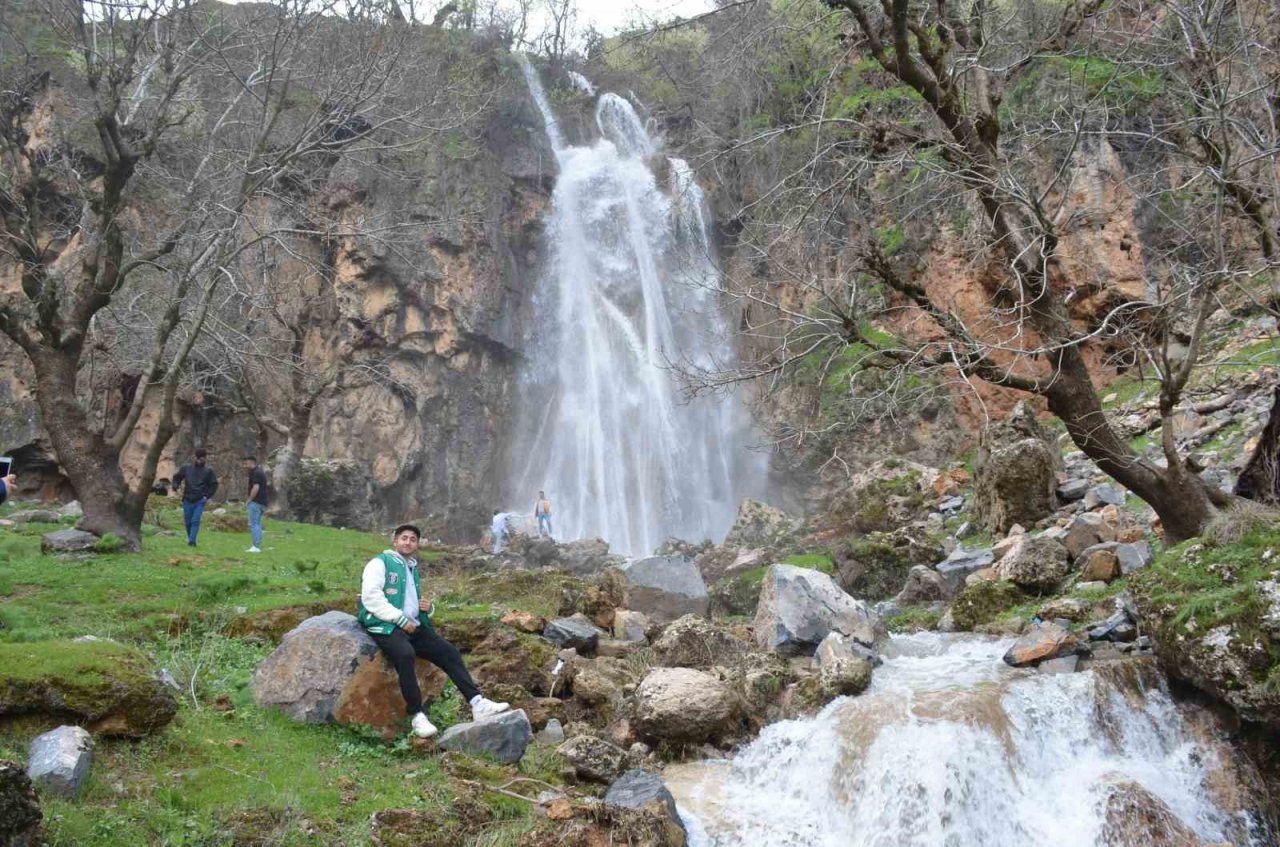 Şırnak’ta sel sonrası dev şelale oluştu