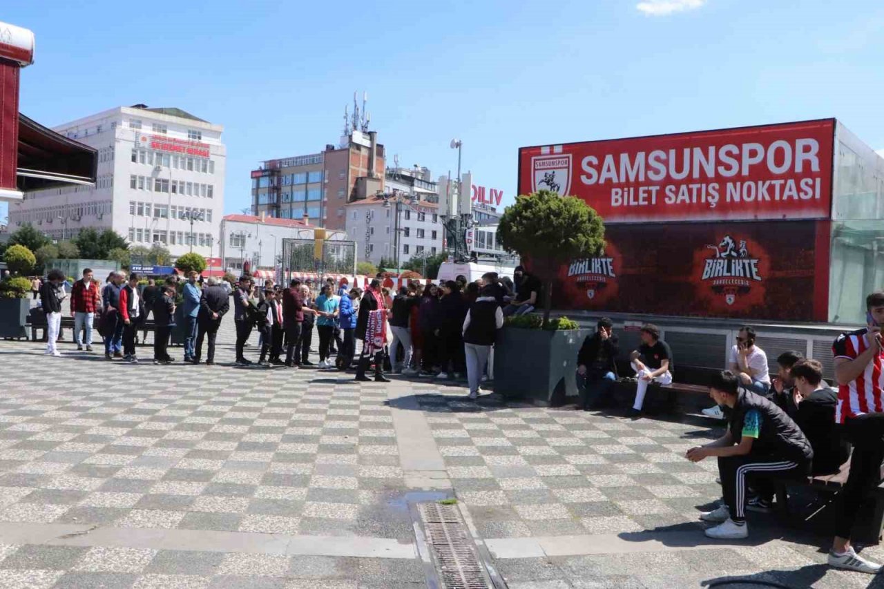Samsunspor - Ankara Keçiörengücü maçının biletleri 3 saatte tükendi