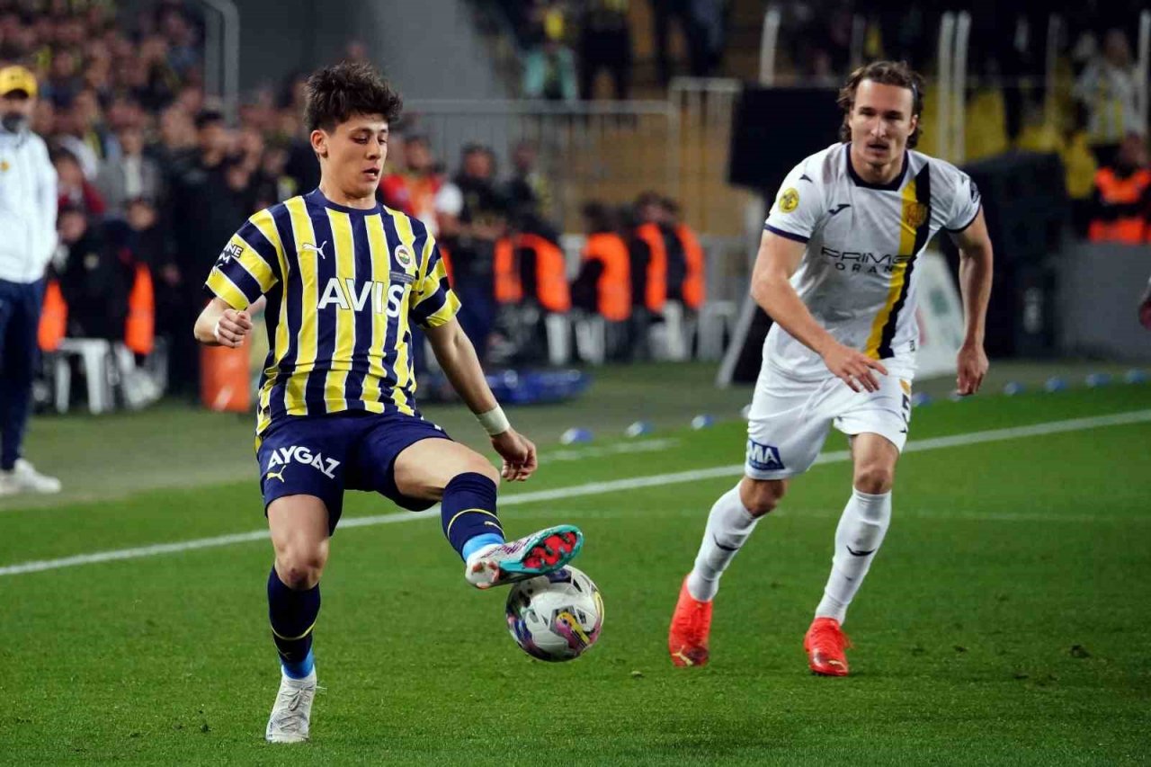 Spor Toto Süper Lig: Fenerbahçe: 0 - MKE Ankaragücü: 0 (Maç devam ediyor)