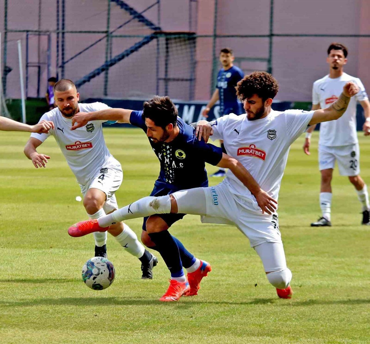 TFF 2. Lig: Menemen FK: 0 - Nazilli Belediyespor: 0