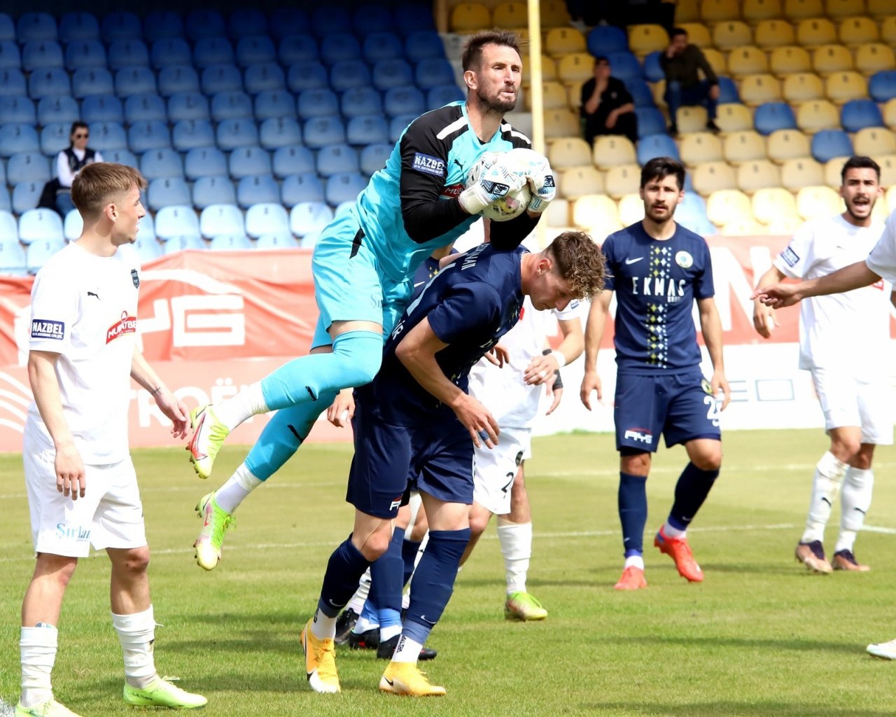 TFF 2. Lig: Menemen FK: 0 - Nazilli Belediyespor: 0