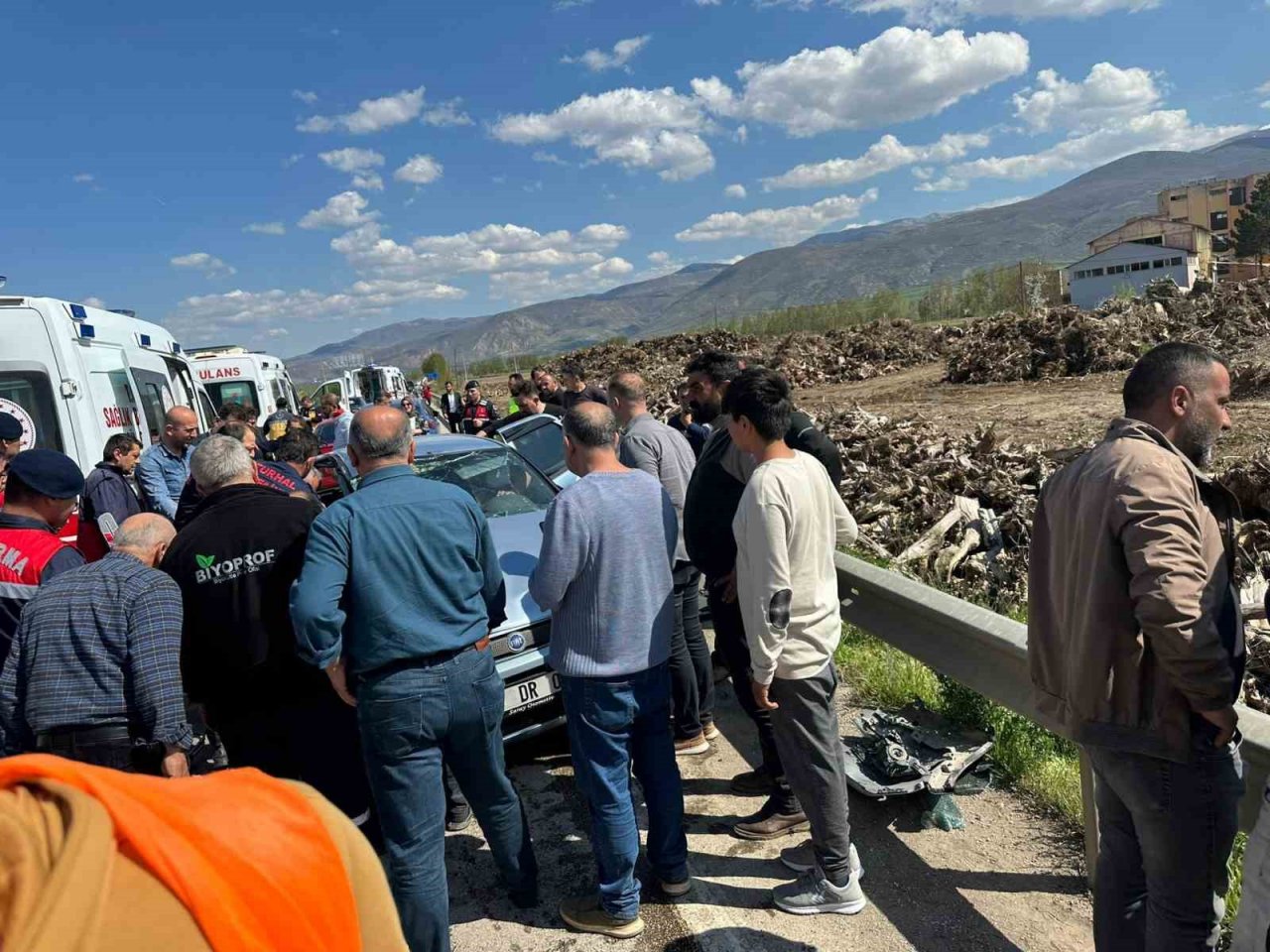 Tokat’ta trafik kazası: 1’i bebek 8 yaralı