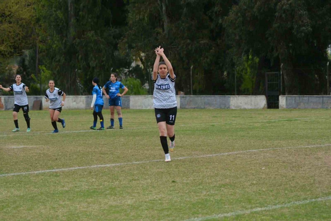 Nazilli Belediyespor Kadın Futbol Takımı Muğla temsilcisini mağlup etti