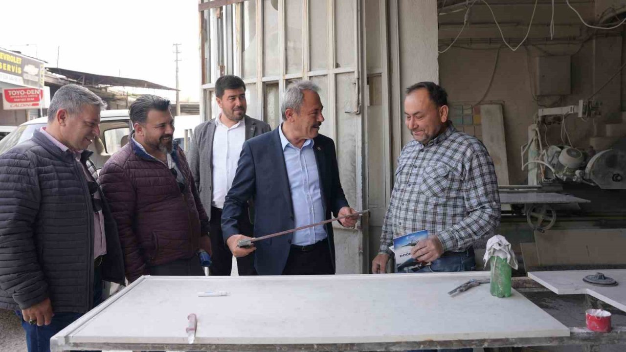 AK Partili Şahin Tin, Denizlili esnafla buluştu