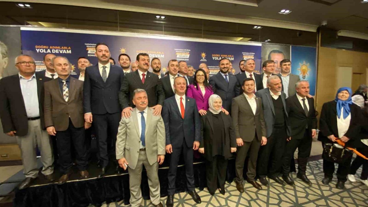 AK Parti adaylarını tanıttı