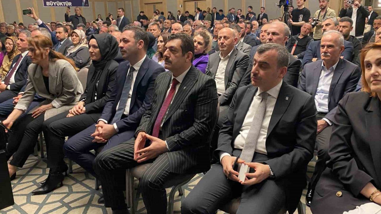 AK Parti adaylarını tanıttı