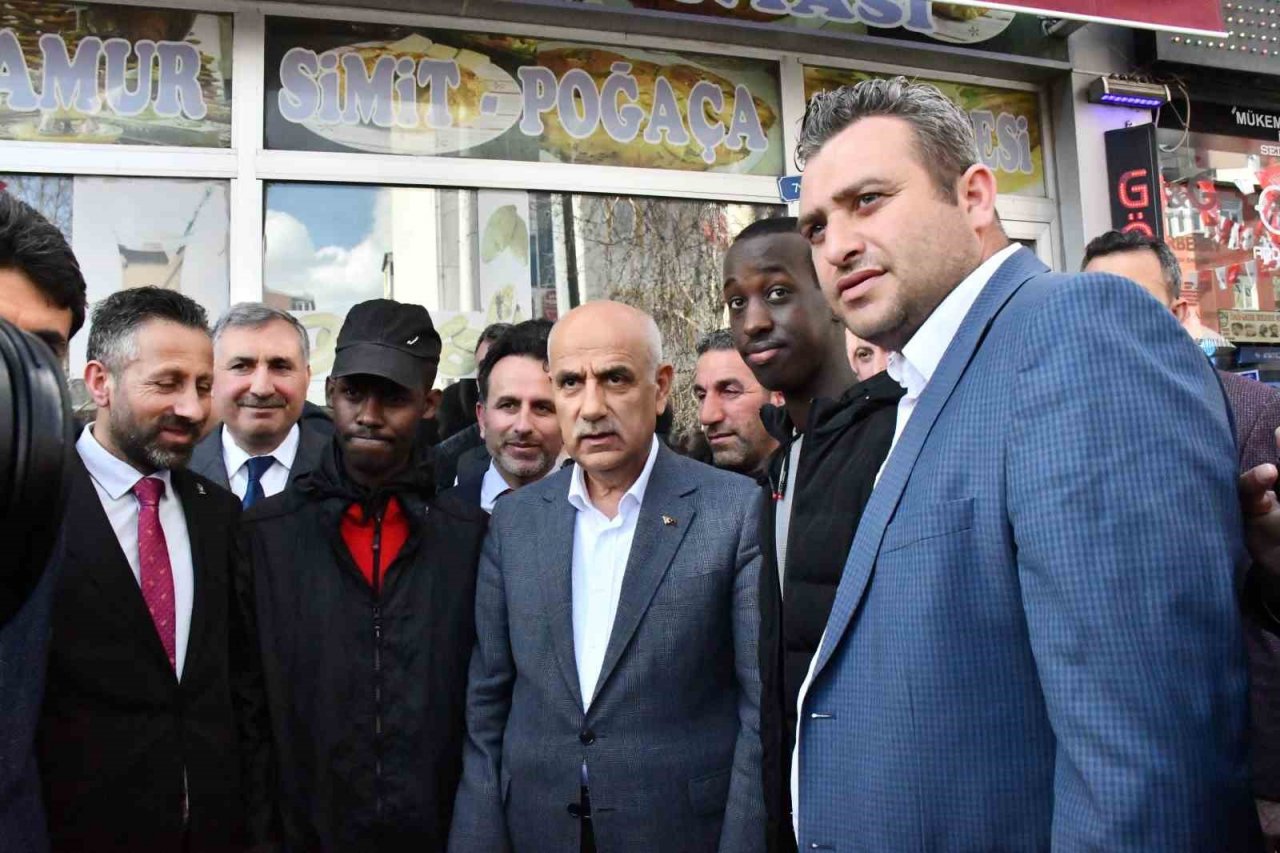 Bakan Kirişci: "Bunların hesabı farklı, bunlar dışarıdaki emperyal güçlerin içerideki uzantıları"
