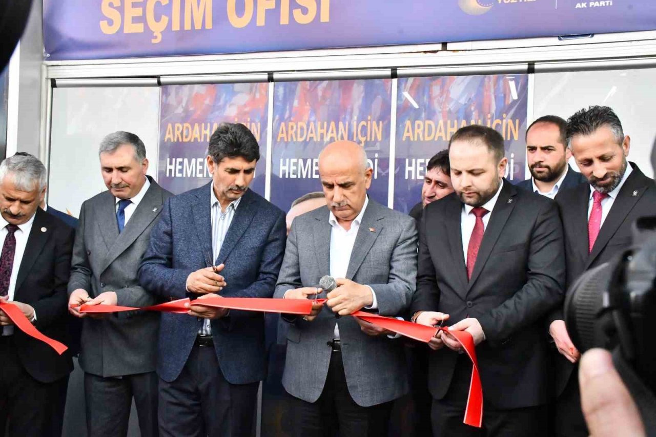 Bakan Kirişci: "Bunların hesabı farklı, bunlar dışarıdaki emperyal güçlerin içerideki uzantıları"