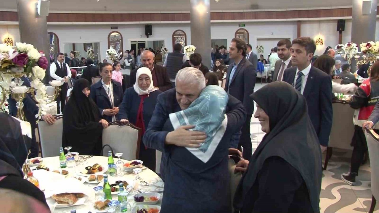 Ak Parti Genel Başkanvekili Yıldırım: “Kendim için bir şey istemiyorum. Türkiye için istiyorum”