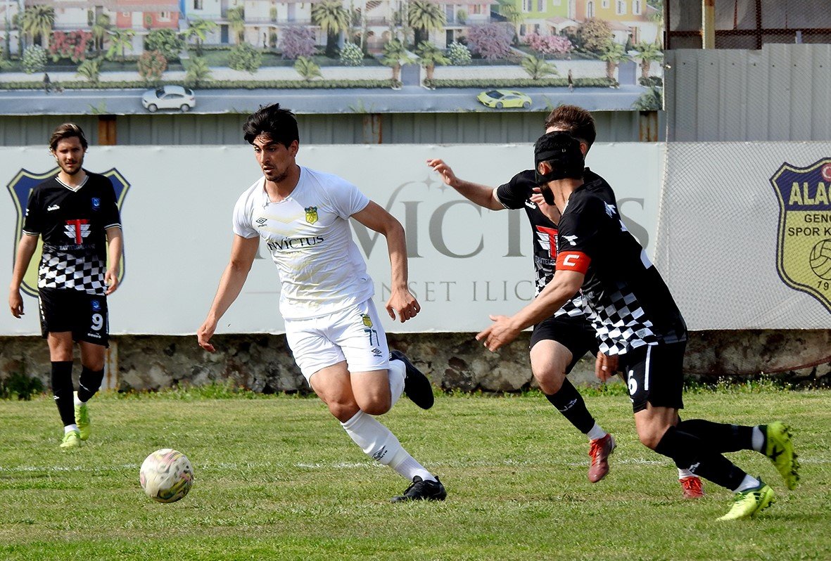 Alaçatıspor sezonu galibiyetle kapattı