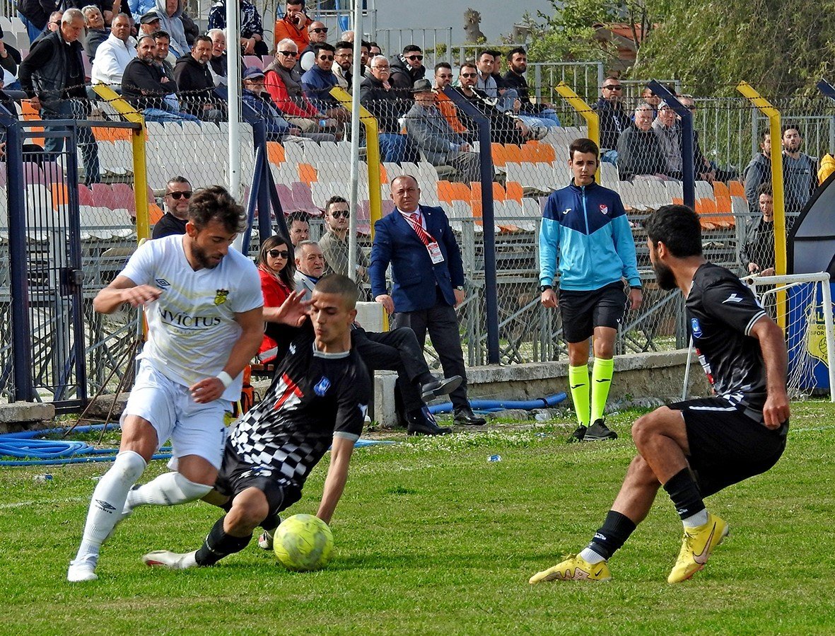 Alaçatıspor sezonu galibiyetle kapattı