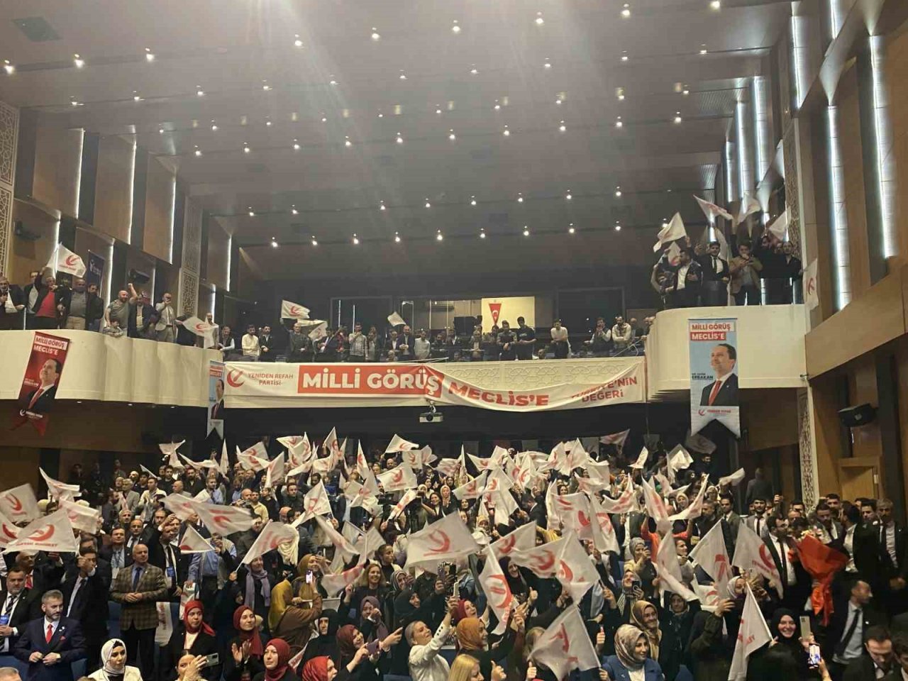 Yeniden Refah Partisi’nin İstanbul milletvekili aday tanıtım toplantısı yapıldı