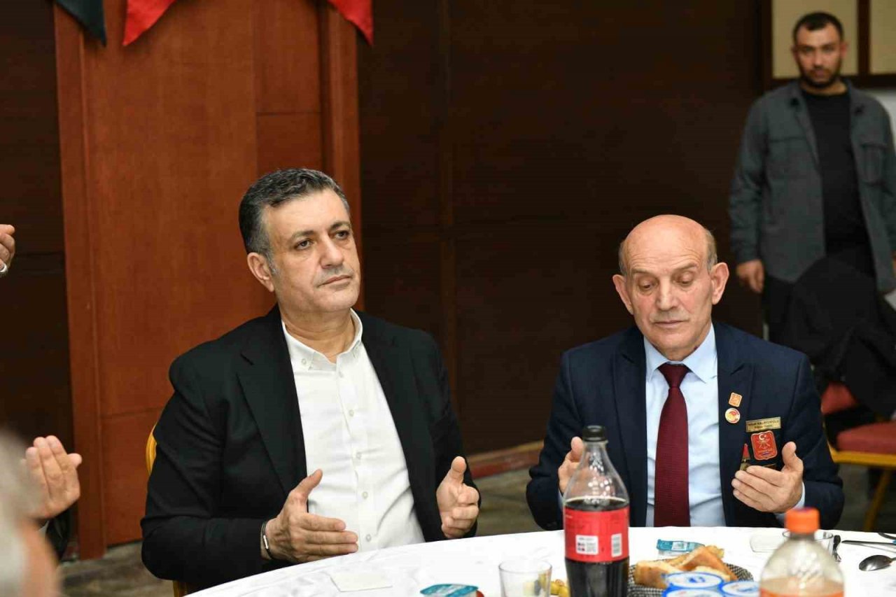 Başkan Bozkurt: "Bu ülke varlığını şehit ve gazilerinin vatanseverliklerine borçludur"