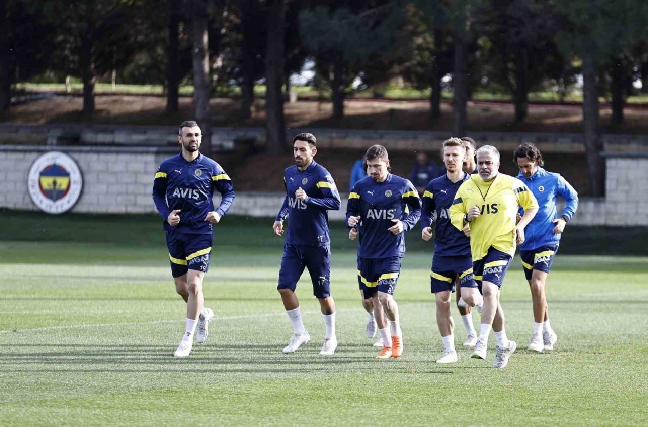 Fenerbahçe, Başakşehir maçı hazırlıklarına başladı