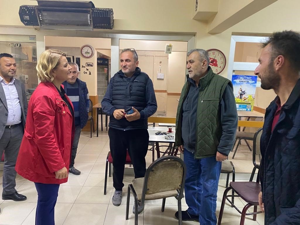 Başkan Hürriyet esnafı unutmadı