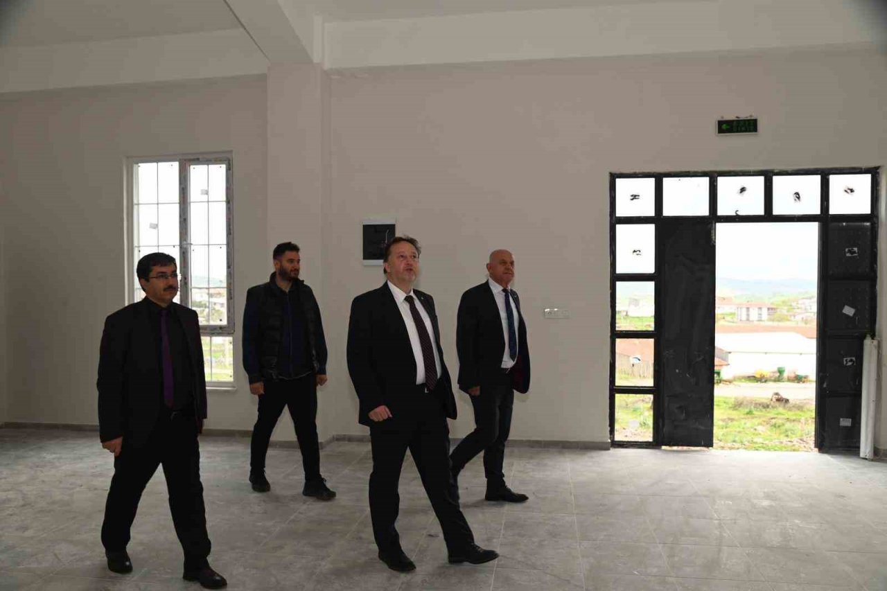 Karesi Belediyesi’nden kırsal mahallelere sosyal tesis