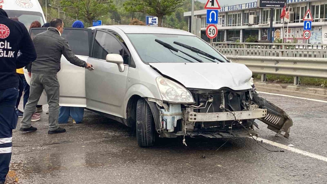 Zonguldak’ta trafik kazası: 4 yaralı