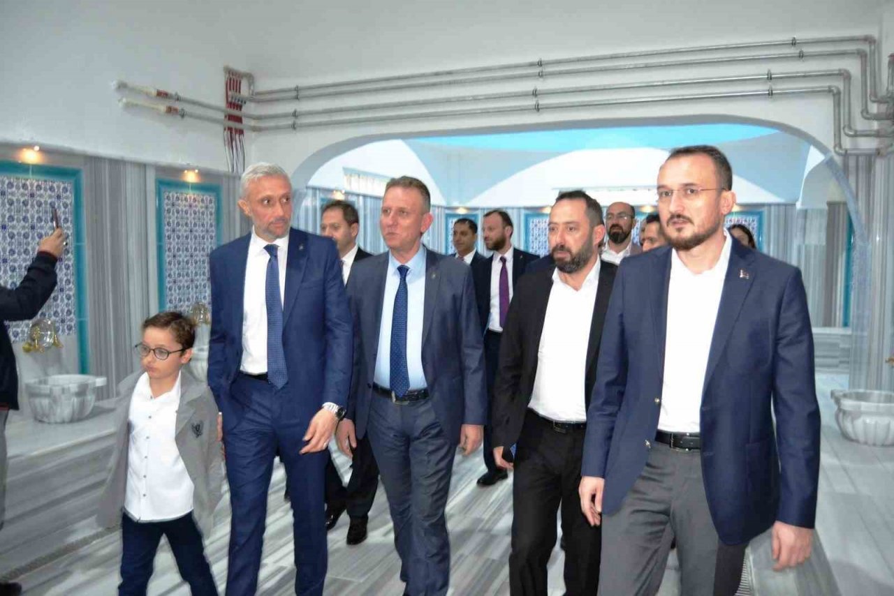 Simav’da restorasyonu tamamlanan Türk hamamı hizmete sunuldu
