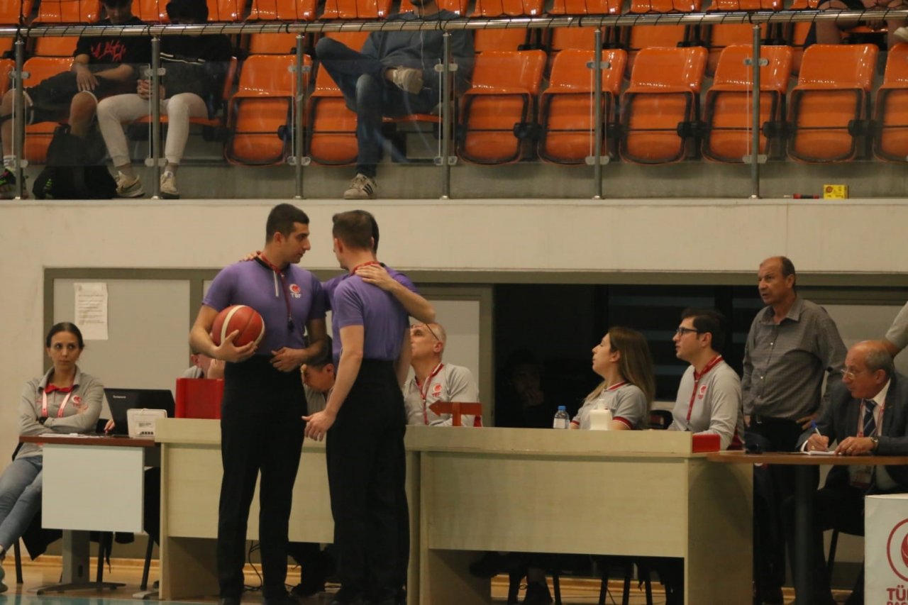 Profesyonel maça skorbord arızası damga vurdu