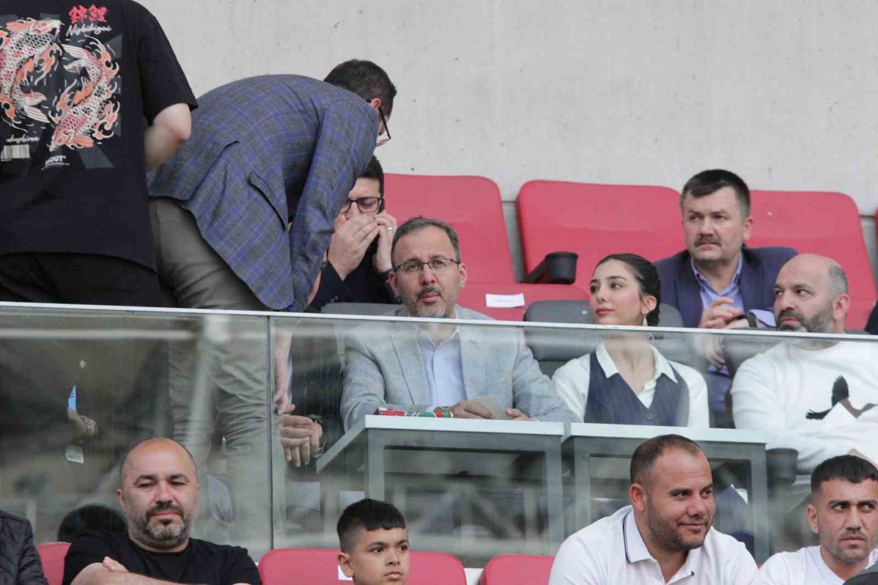 TFF 3. Lig: Karşıyaka: 3 - Ağrı 1970 Spor: 1