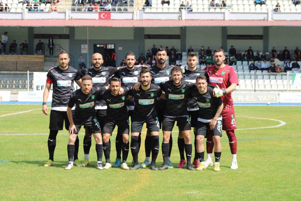 TFF 3. Lig: Efeler 09 SFK: 2 - Siirt İl Özel İdaresi Spor: 0