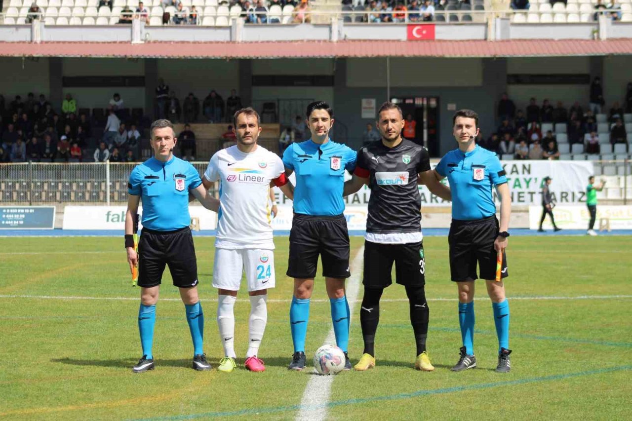 TFF 3. Lig: Efeler 09 SFK: 2 - Siirt İl Özel İdaresi Spor: 0