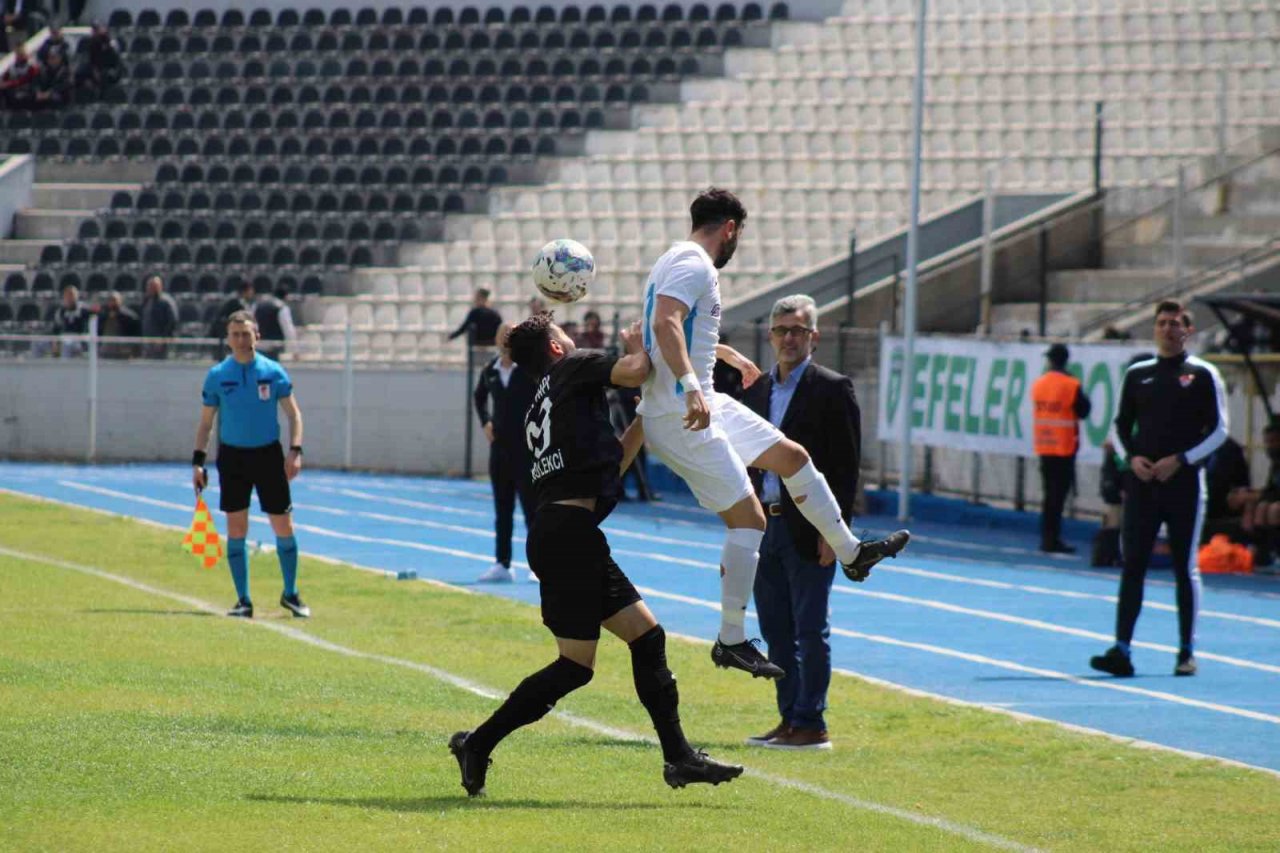 TFF 3. Lig: Efeler 09 SFK: 2 - Siirt İl Özel İdaresi Spor: 0