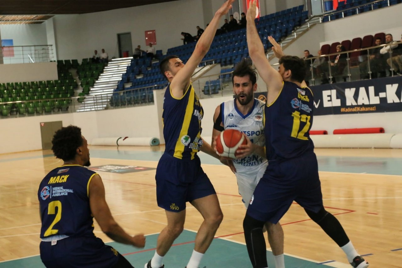 Türkiye Basketbol Ligi: Kocaeli BŞB Kağıtspor: 80 - Ankaragücü Mamak Belediyesi: 72
