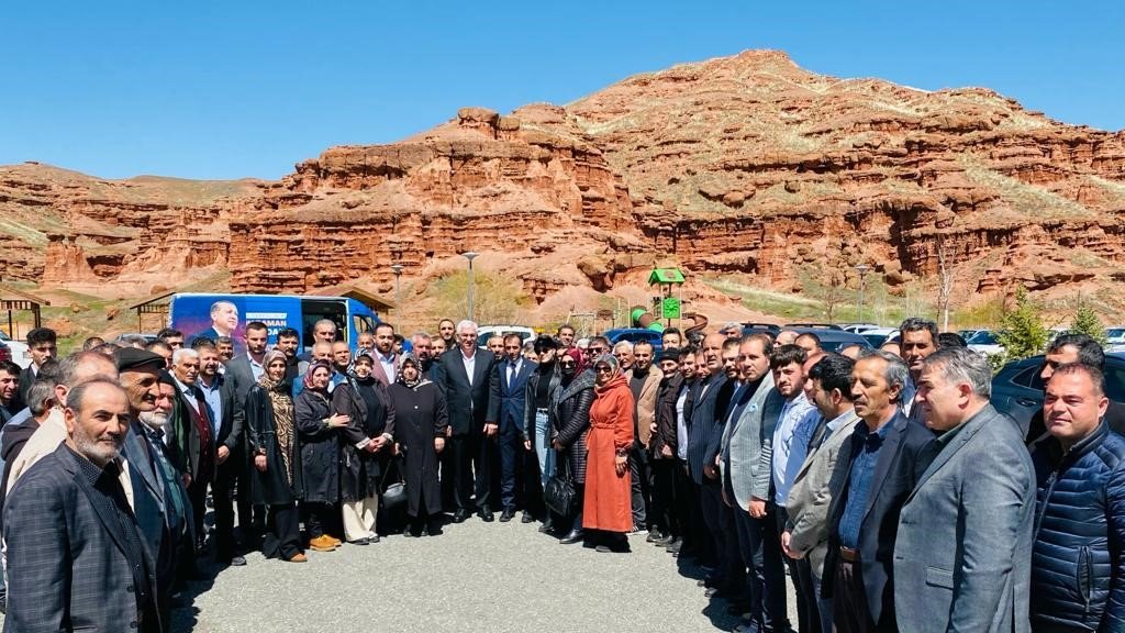 Öz’e Narman’da yoğun ilgi