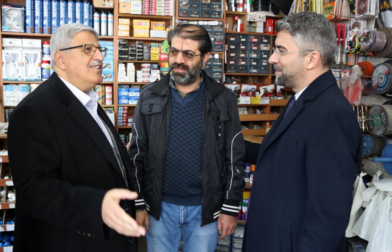 Ak Parti’de yedi koldan saha çalışması