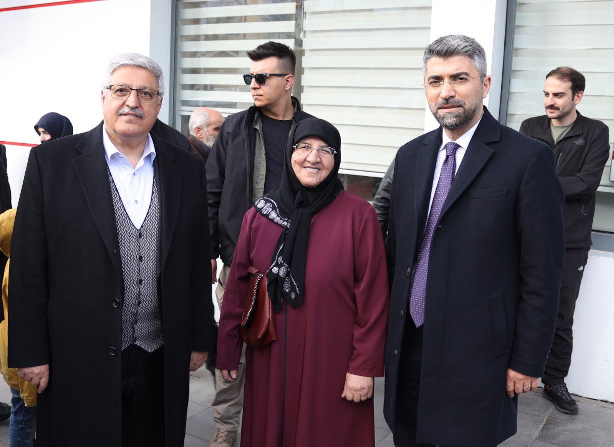 Ak Parti’de yedi koldan saha çalışması