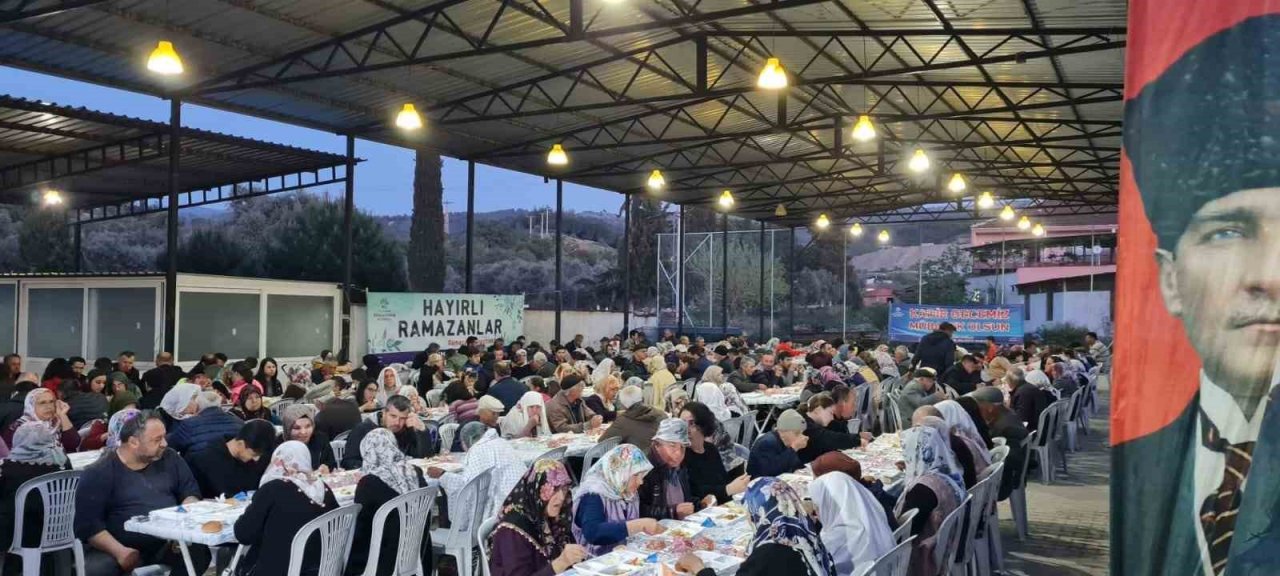 Binlerce Aydınlı, Büyükşehir’in iftar sofrasında buluştu